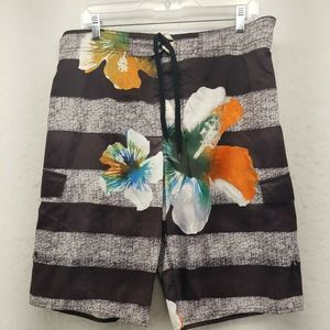 HANG TEN SWIM TRUNKS BOARD SHORTS MEN'S SIZE LARGE SURF WEAR